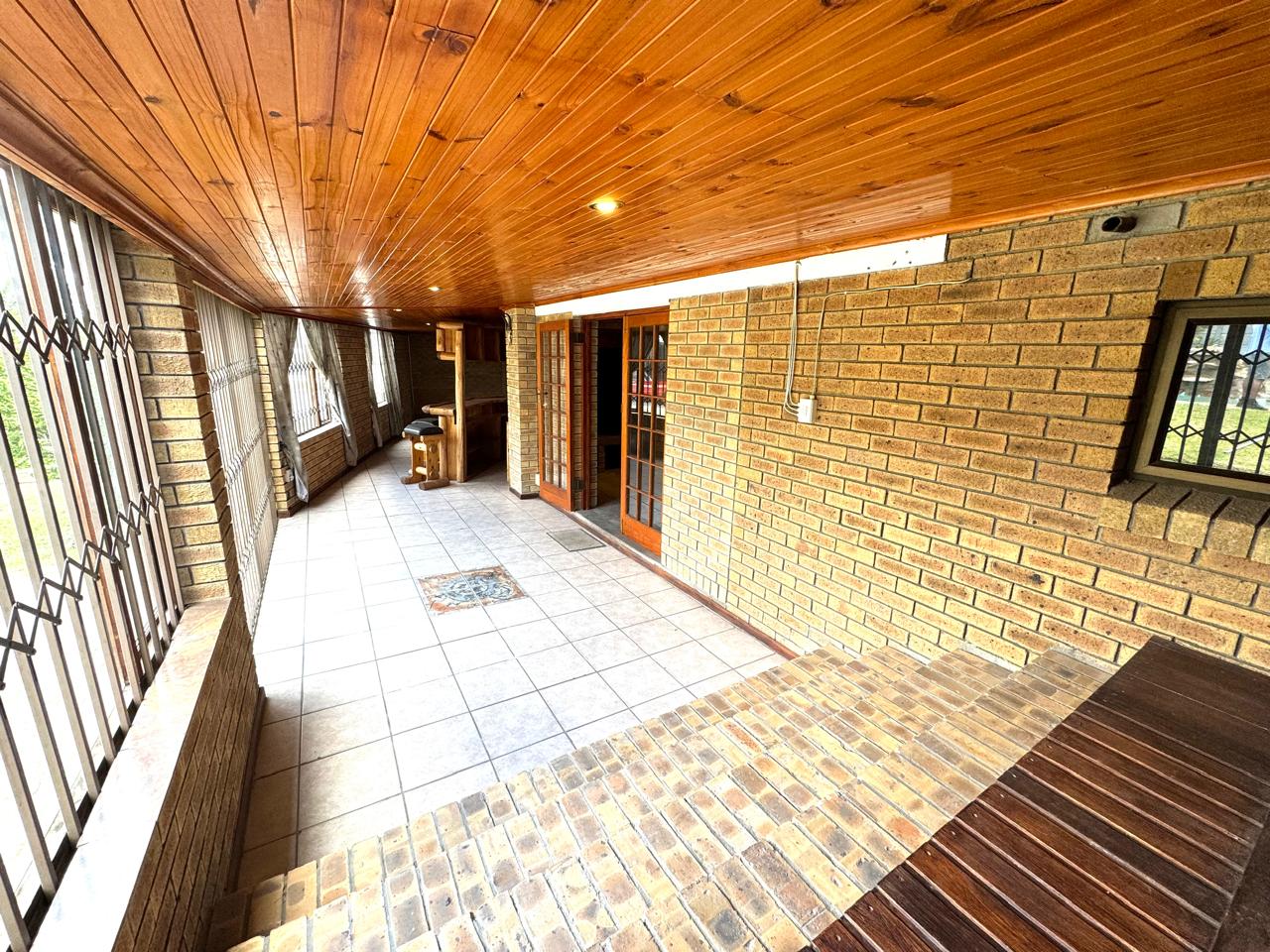 4 Bedroom Property for Sale in Rouxville Western Cape